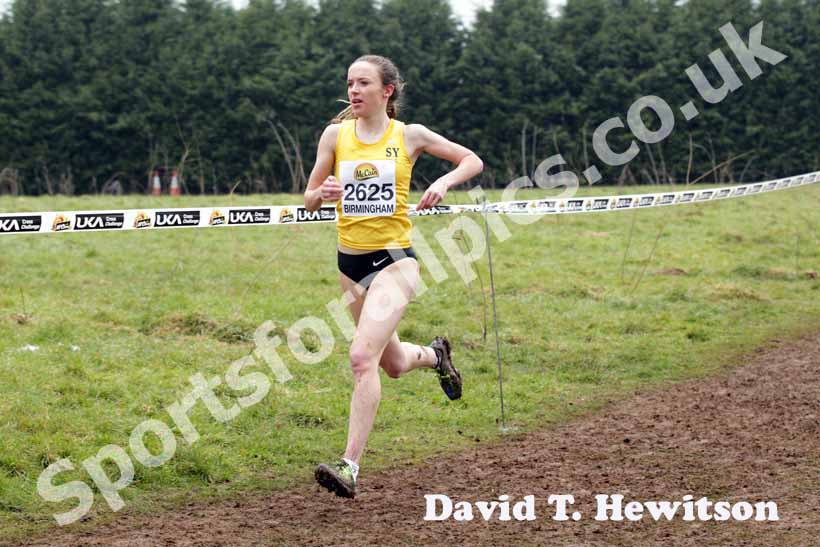 Emelia Gorecka on her way to winning the under-20 womens McCain World Cross Country Trials and Inter Counties.